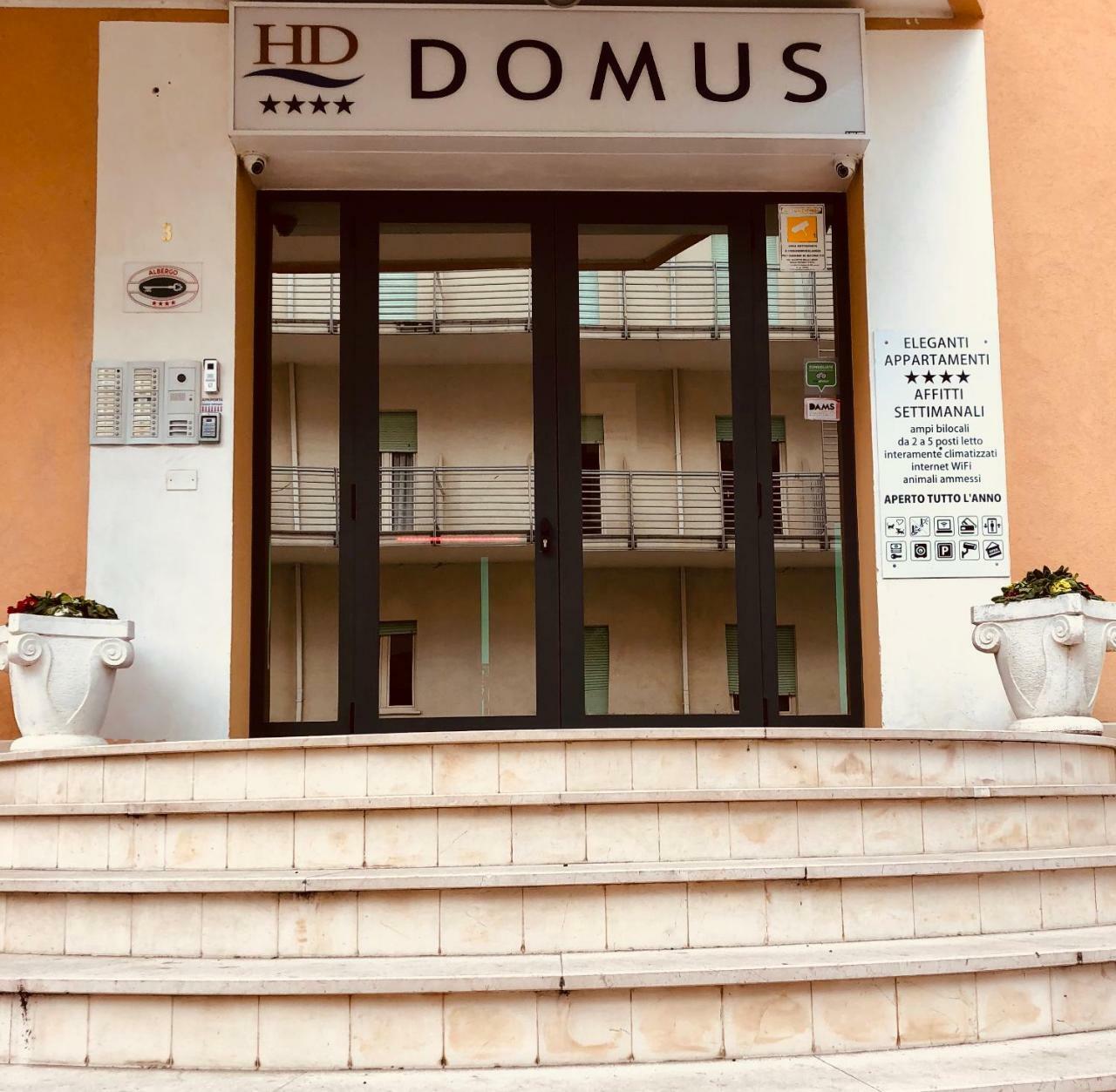 Residence Domus Римини Экстерьер фото